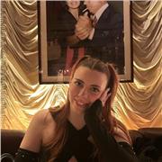 Insegnante di Inglese per tutti i livelli, dalle basi a livello madrelingua. Sono di origine italiana ma vivo a Londra da 5 anni